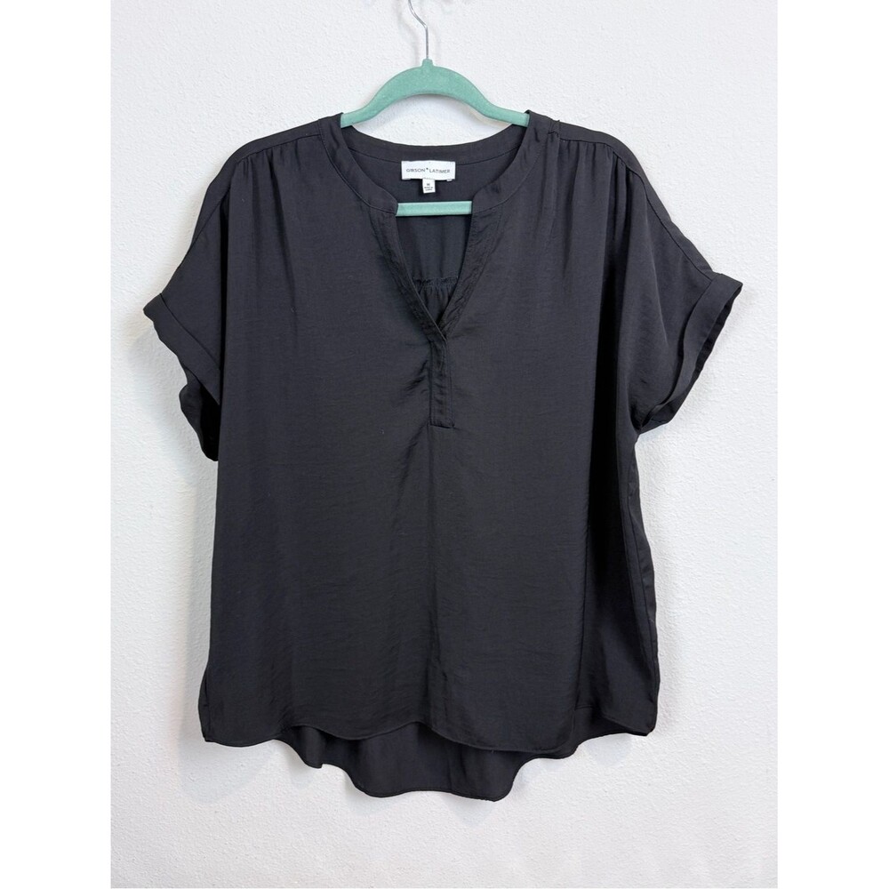Gibson Latimer Black Short-Sleeve V-Neck Blouse M